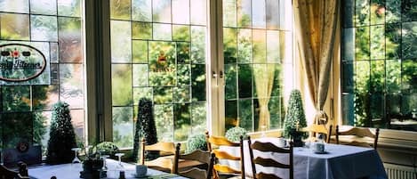 Petit déjeuner buffet compris tous les jours