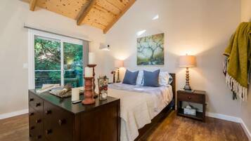 Iron/ironing board, free WiFi, bed sheets, wheelchair access