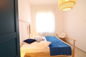 1 bedroom, iron/ironing board, free WiFi, bed sheets