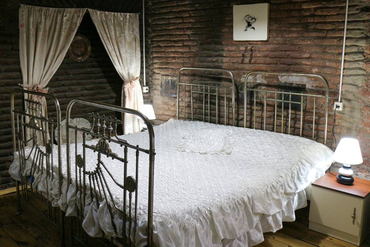 Double Room | Desk, laptop workspace, iron/ironing board (on request), free WiFi