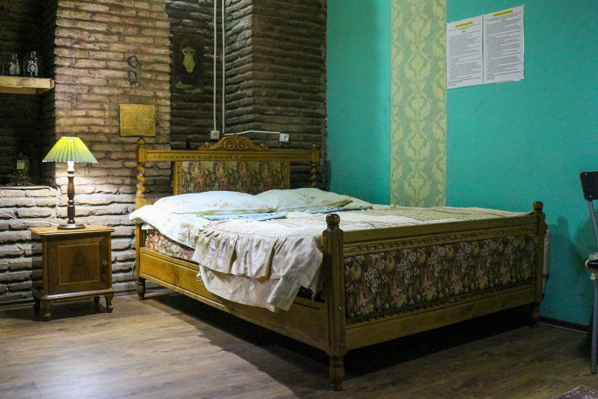 Double Room | Desk, laptop workspace, iron/ironing board (on request), free WiFi