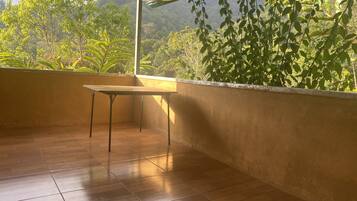 Deluxe Cabin, 2 Bedrooms | Terrace/patio