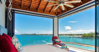 Nueva villa de playa privada de lujo ultra moderna de 6 dormitorios.