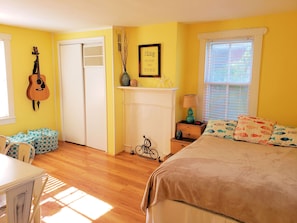 4 bedrooms, WiFi, bed sheets