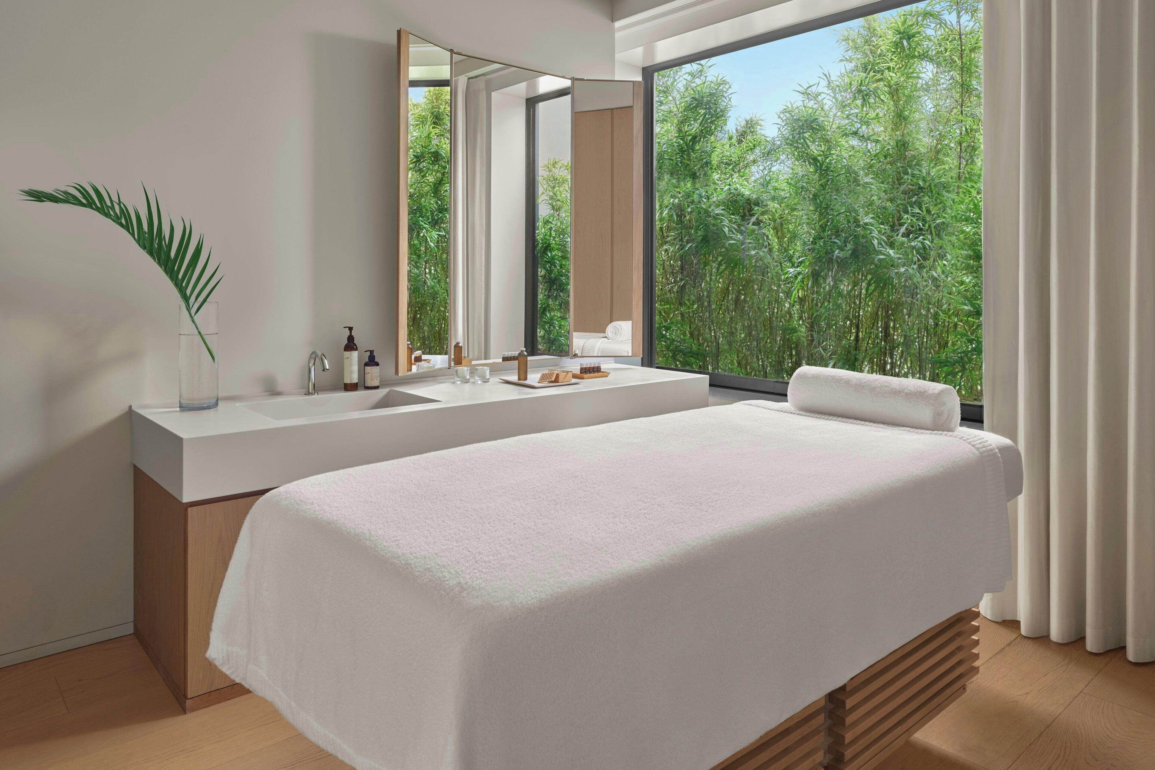 couples treatment room(s), sauna, steam room