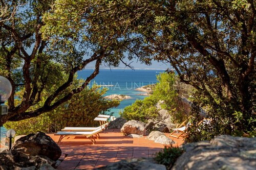 Villa near the sea with private pool: Villa Li Cuncheddi