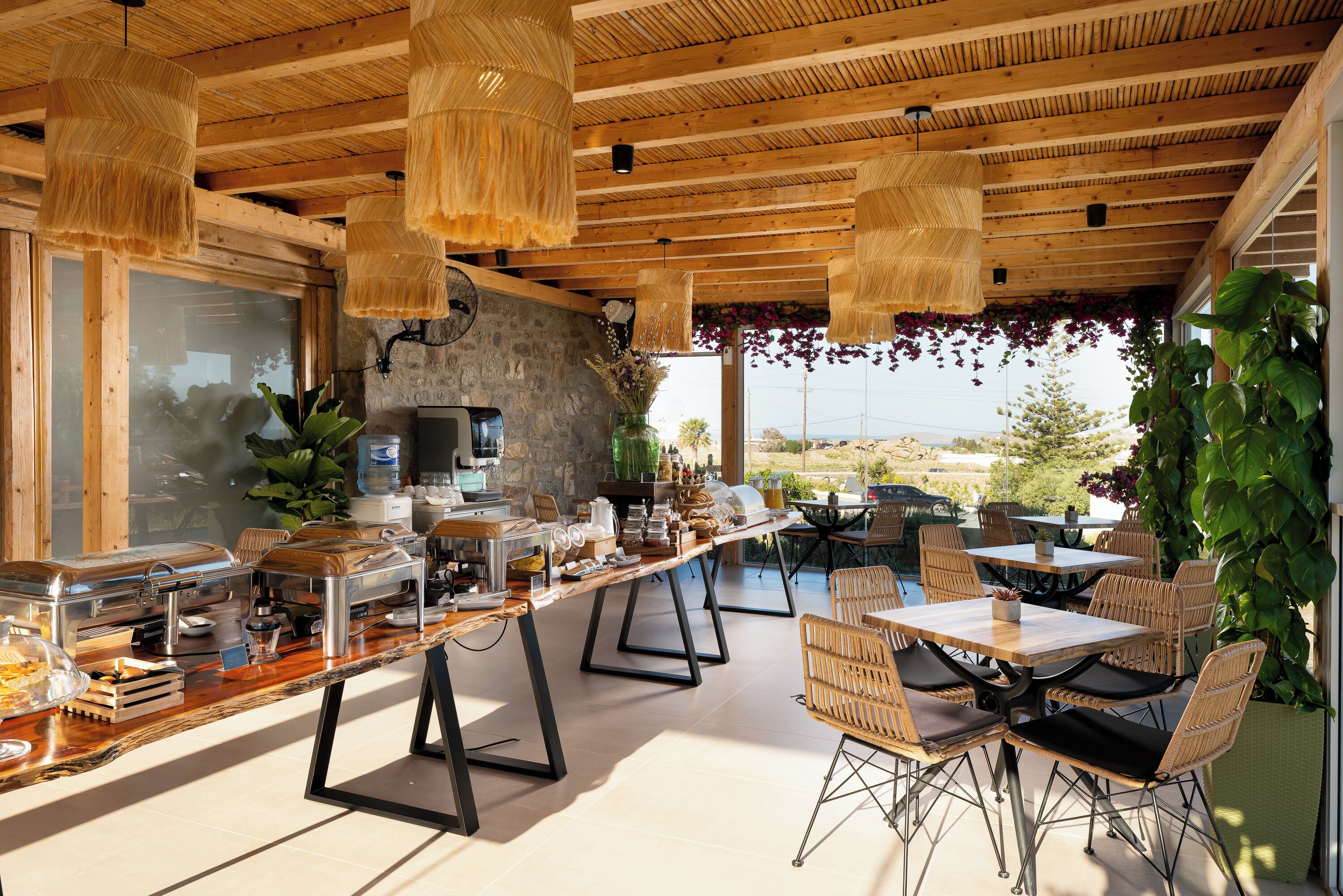 Breakfast area
