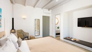 Queen-Size Double Bed Luxury Suite with Private Pool | Minibar, Zimmersafe, Verdunkelungsvorhänge, schallisolierte Zimmer