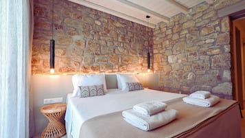 Queen-Size Double Bed Luxury Suite with Private Pool | 미니바, 객실 내 금고, 암막 커튼, 방음 설비