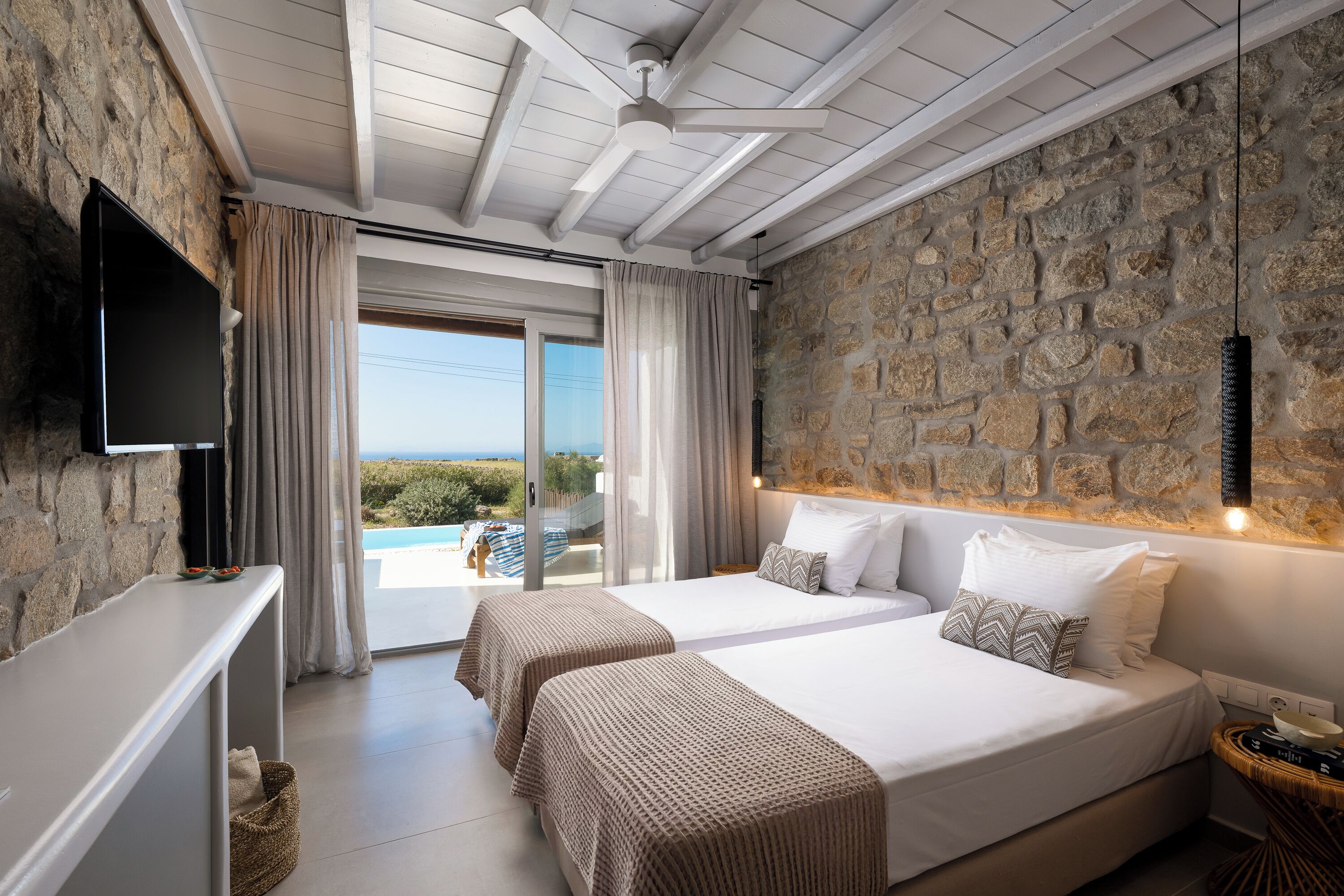 Queen-Size Double Bed Luxury Suite with Private Pool | Wohnbereich