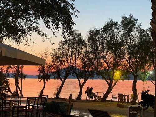 Wow!!  Amazing ! Secluded beachfront getaway sunset views