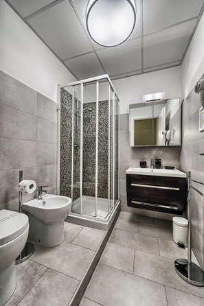 Bathroom - A View of Rome (Rome)