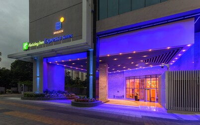 Holiday Inn Express & Suites Bengaluru Old Madras Road by IHG