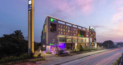 Holiday Inn Express & Suites Bengaluru Old Madras Road by IHG