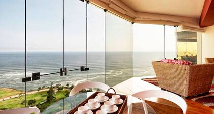 OCEAN FRONT VIEW, MALECON CISNEROS MIRAFLORES