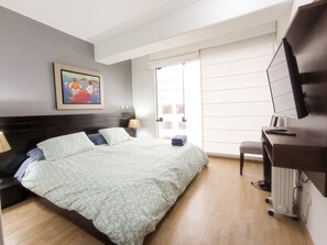 4 bedrooms, iron/ironing board, free WiFi