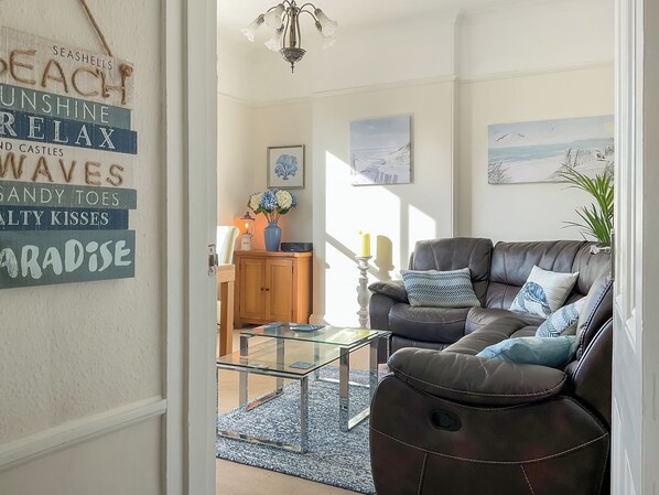 Interior - 2 bedroom accommodation in Torquay (Torquay)