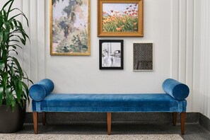 Interior - Darling Hotel (Visalia)