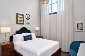 Room - Darling Hotel (Visalia)