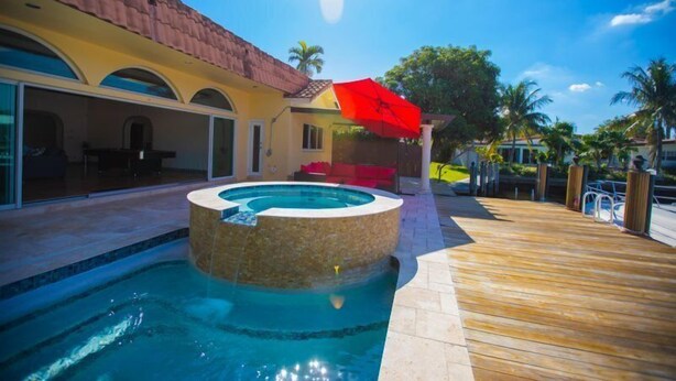 House | Pool - Paradise House With Pool, Jacuzzi and Pool Table (Fort Lauderdale)