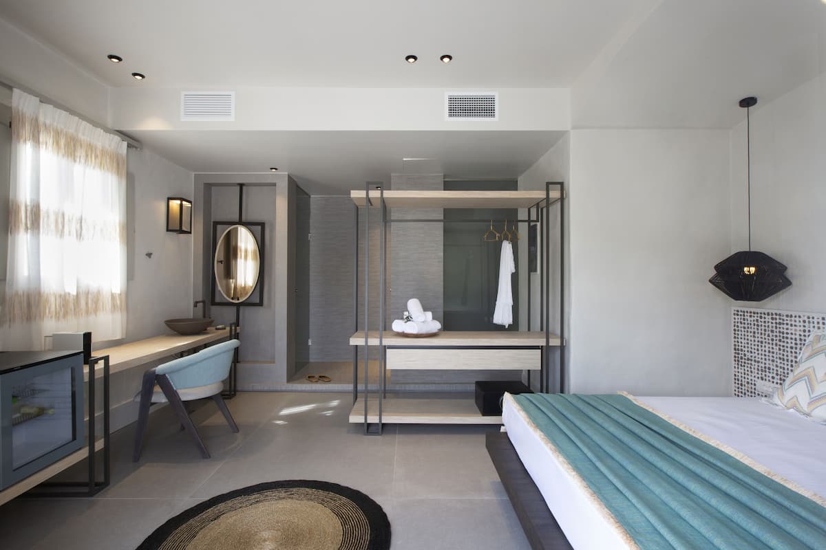 Superior Room | Premium bedding, memory foam beds, minibar, in-room safe