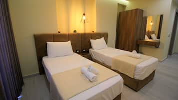 Minibar, bureau, chambres insonorisées, Wi-Fi gratuit