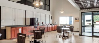 Lonestar Inn & Suites, Erick OK – Hwy 40 BY OYO