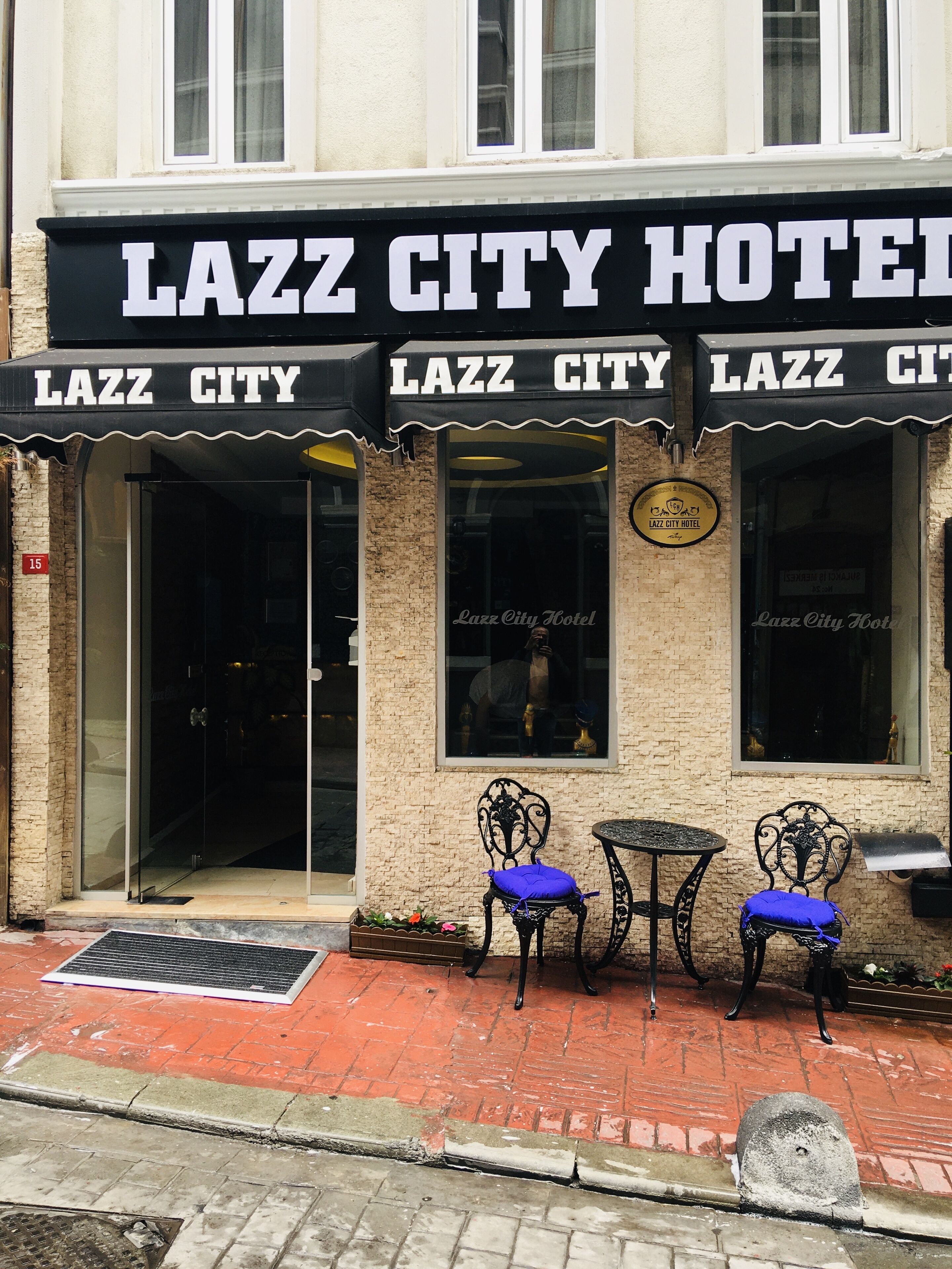 Photo - Lazz City Hotel