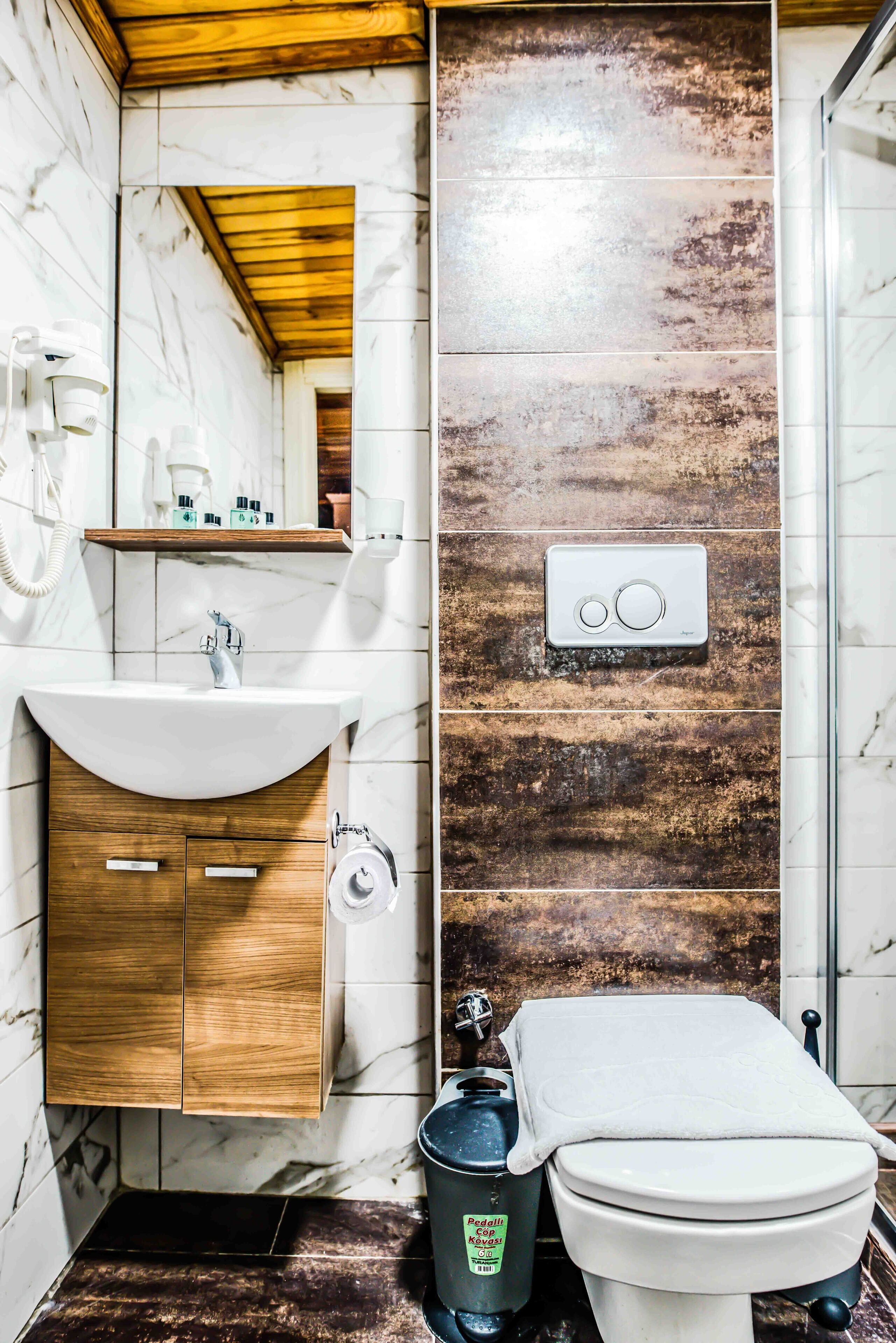 Photo - Lazz City Hotel