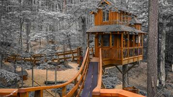 Enceinte de lâhĂ©bergement