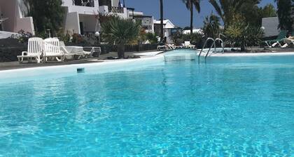 FRONT LINE, balcon, vue sur la mer, piscine partagée, AC, WIFI, TV complÚte, Front Line.