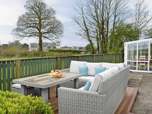 Outdoor dining - 4 bedroom accommodation in St Florence (St Florence)