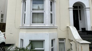 Front of property - Luxury Ground Floor Flat (Wallington)