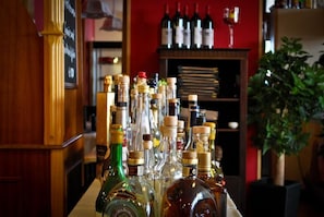 Bar (on property) - Hotel-Restaurant Saarblick (Mettlach)