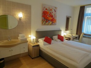 Basic Double Room