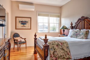 1 habitación, decoración personalizada y muebles diferentes 