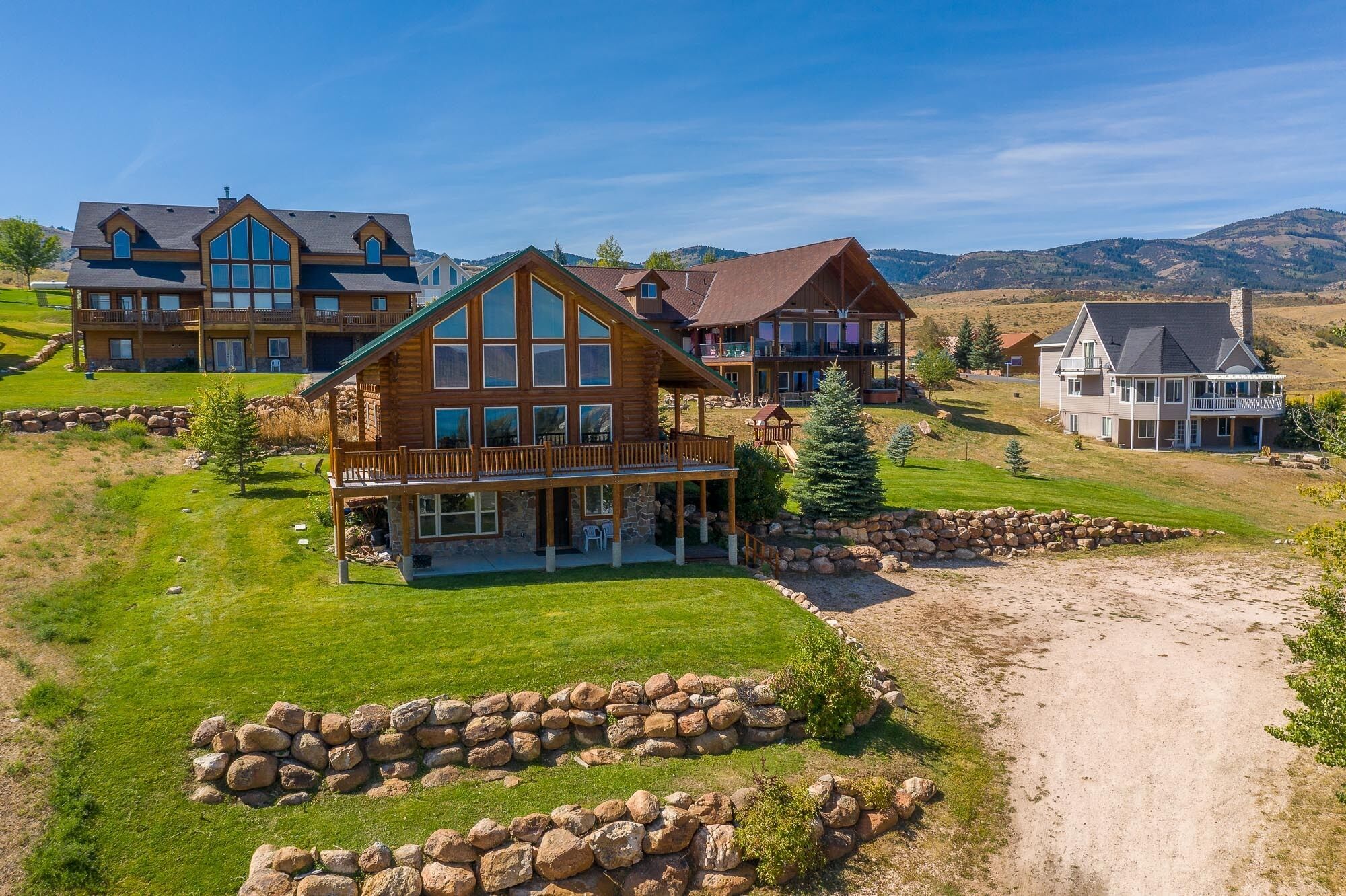Charming Full Log Cabin with Extensive Views of Bear Lake