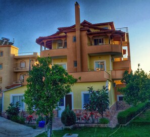 Front of property - Villa Siesta (Ksamil)