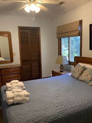 3 makuuhuonetta, silitysrauta/-lauta, vauvan matkasänky, ilmainen Wi-Fi