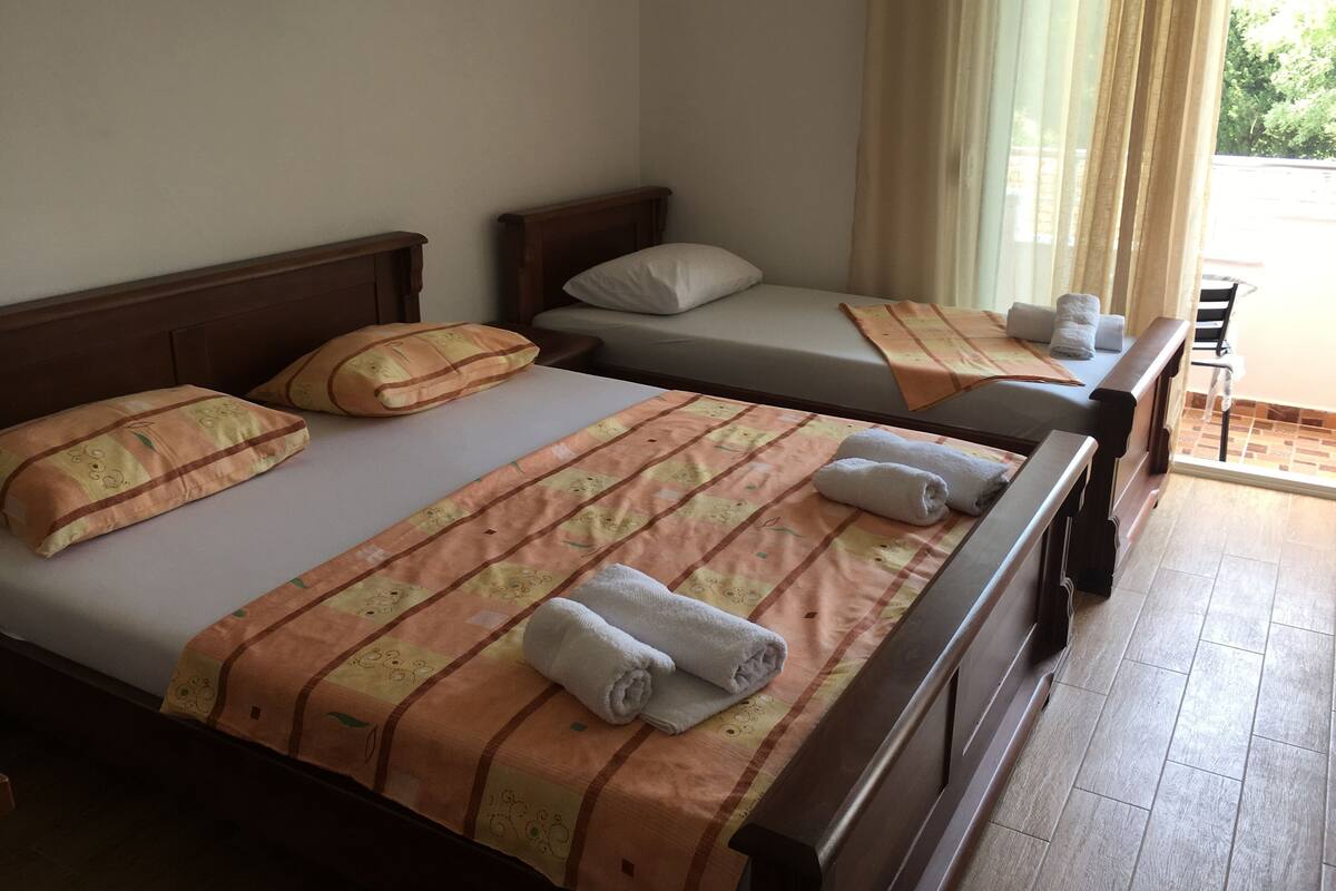 1 bedroom, desk, free WiFi