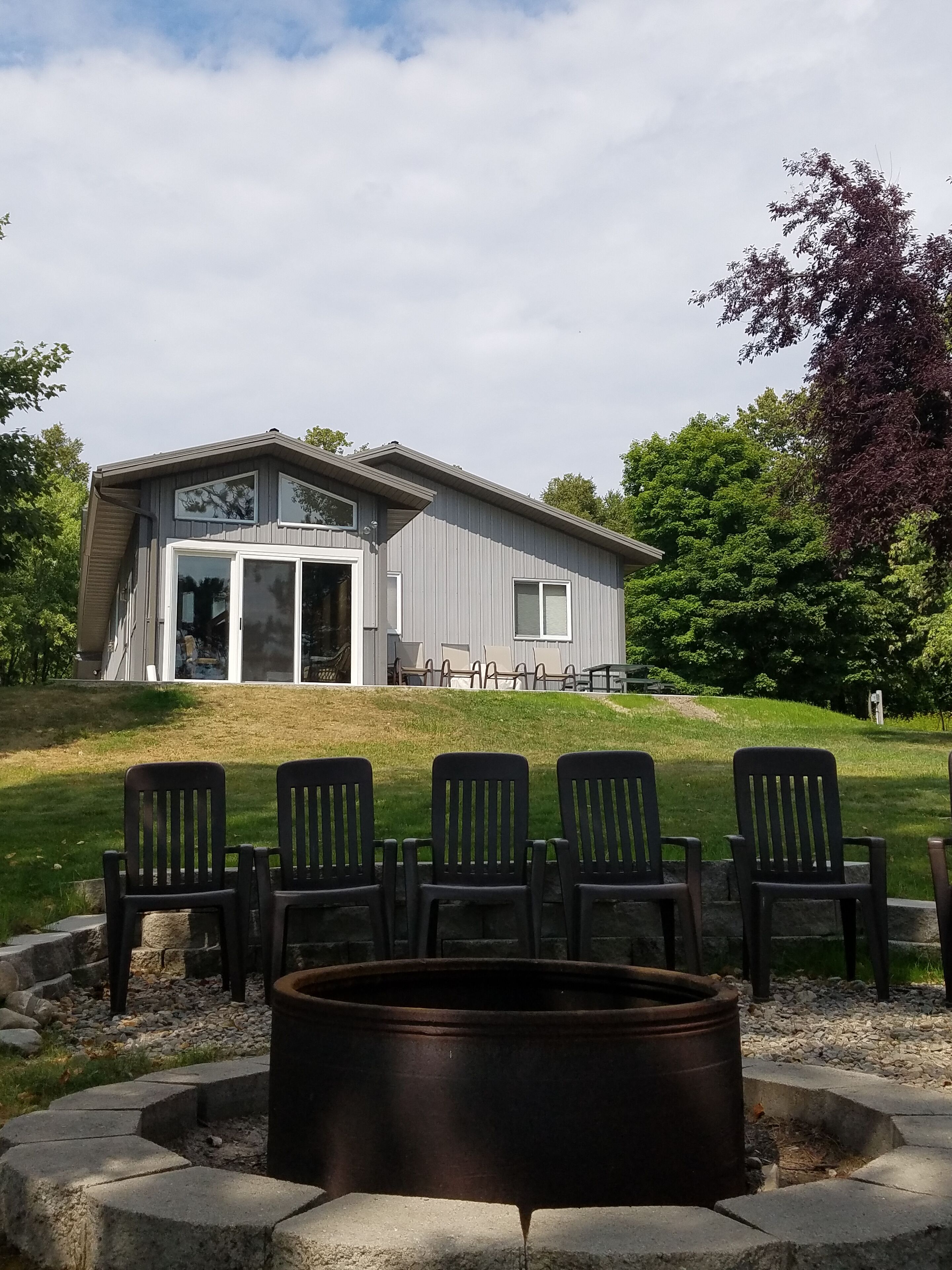 Family friendly Birch Point vacation home on beautiful Big Bay