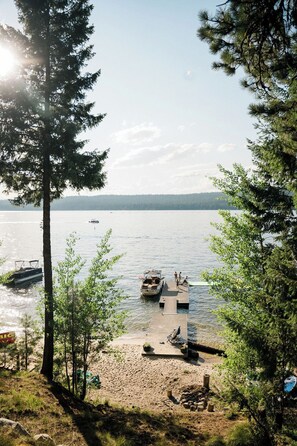 Beach nearby, sun-loungers