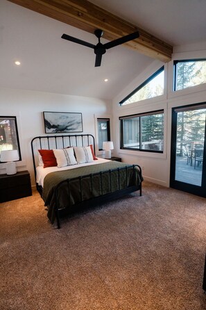 5 Schlafzimmer, Bügeleisen/Bügelbrett, Reisekinderbett, WLAN