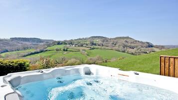 Idromassaggio all'aperto