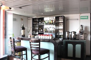 Bar (on property) - Hotel Flamingo Irapuato (Irapuato)