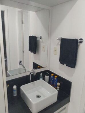 Shower, towels