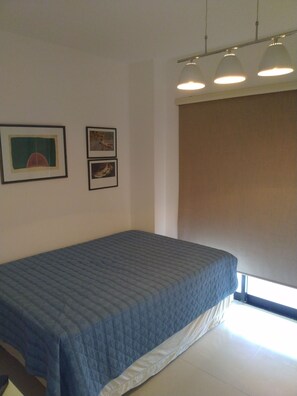 1 quarto, ferros/tábuas de passar roupa, Wi-Fi, roupa de cama