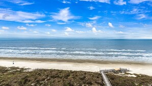 On the beach - Sandpiper Condominiums 1104, Panoramic Gulf Views w/ direct access to Mustang Island/Port A beaches. (Port Aransas)