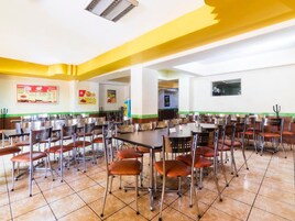 Café da manhã e almoço