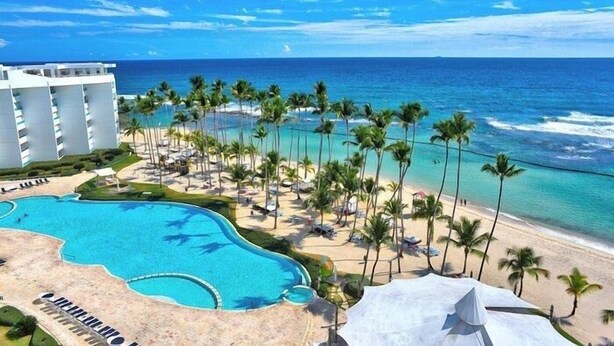 Outdoor pool - Luxury penthouse Porto bello Bellísima  (Santo Domingo)